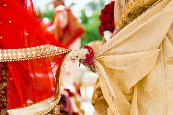 Traditional saree knot tying ceremony — a sacred promise